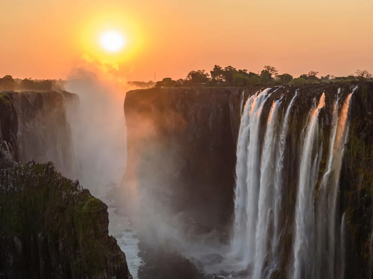 region-images-livingstone-zambia-171673 Victoria Falls